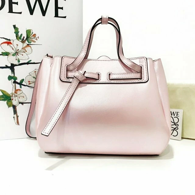 95新 LOEWE/罗意威 23年新款 lazu人鱼粉色牛皮手提单肩包