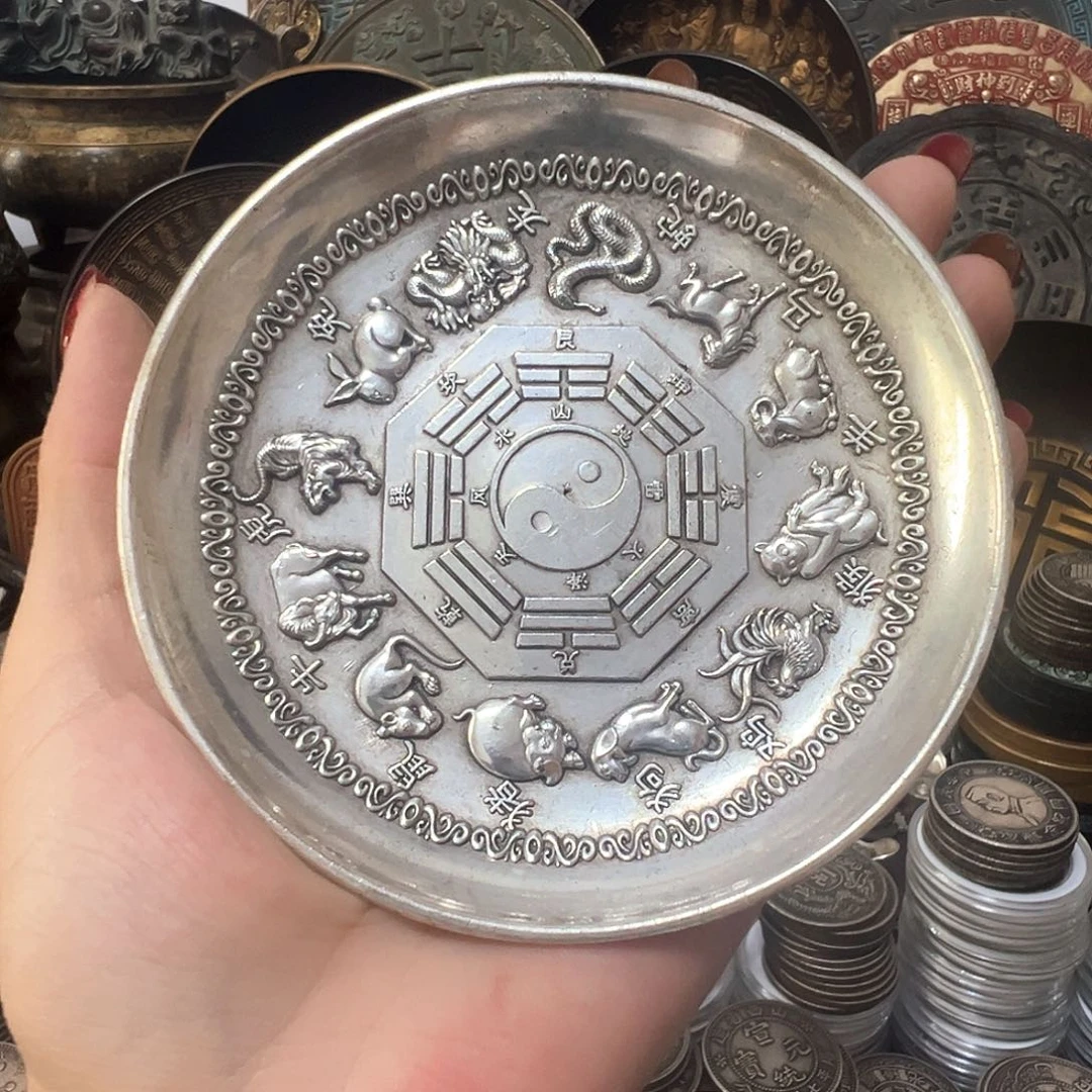 金属复古风格摆件