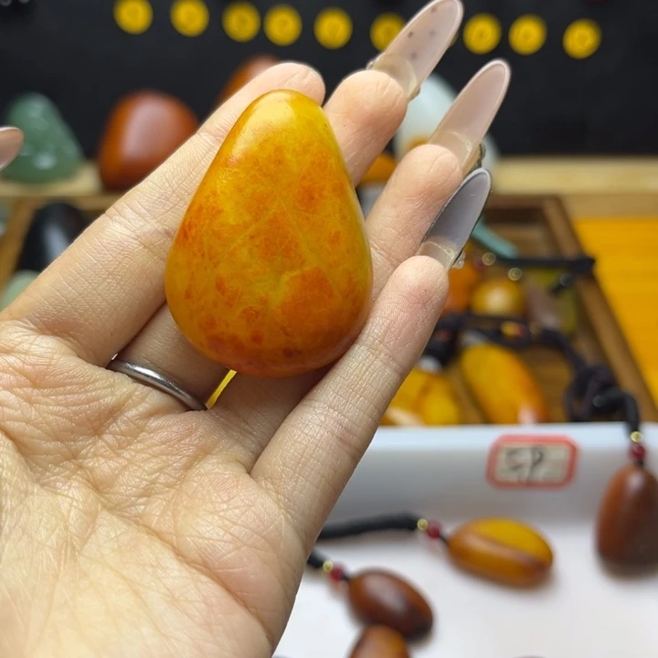e****未镶嵌和田玉（糖玉）珠宝半成品