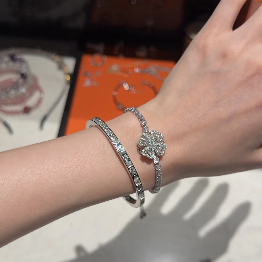 合金锆石手链 镶嵌手链小众银色饰品气质女轻奢时尚百搭可调节