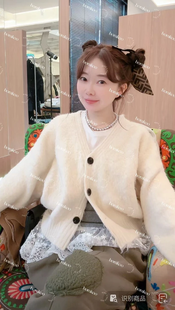 【BORAKOO】毛须须纽扣V领针开衫