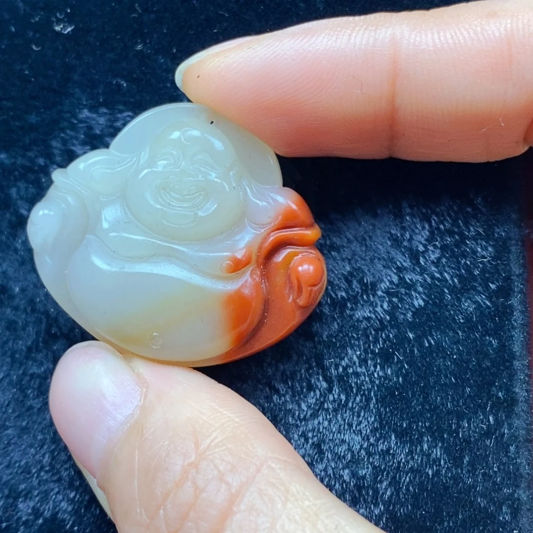 石英质玉（黄龙玉）未镶嵌颈饰