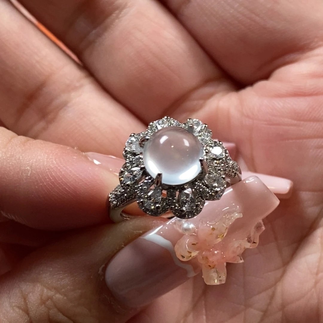 石英质玉合金颈饰戒指