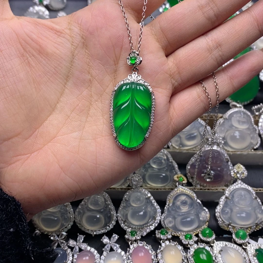 玛瑙/玉髓颈饰合金