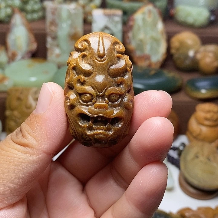 岫岩河磨玉（透闪石质玉）未镶嵌颈饰