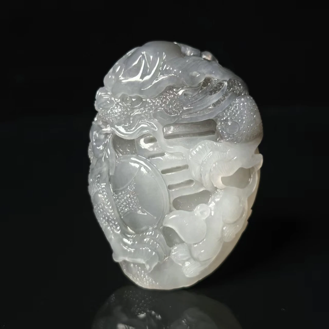 lot7043 潜龙在渊 和田玉烟紫 51.8*37*18.6mm 51.5g