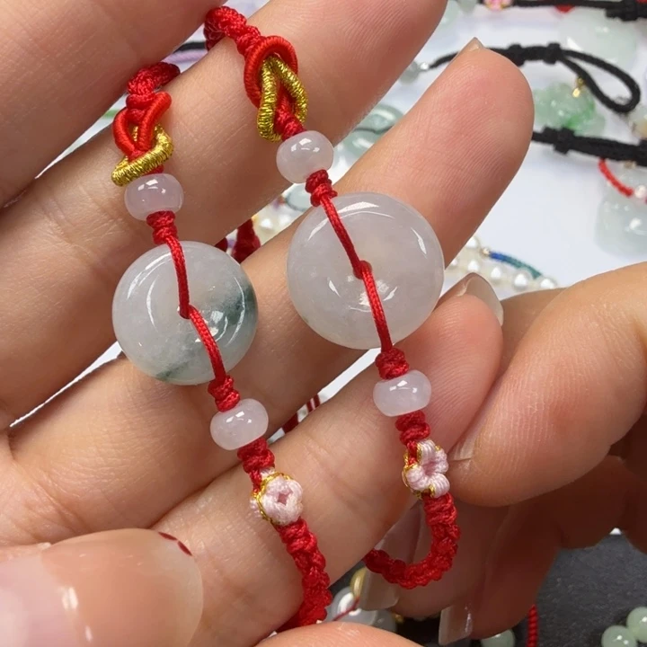 翡翠未镶嵌手绳多样性一