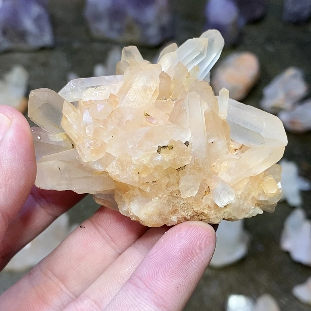 未镶嵌珠宝半成品水晶