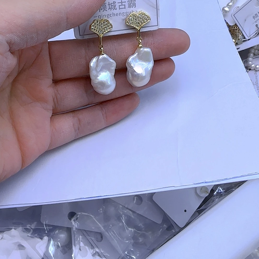 银S925镶嵌246淡水珍珠幽*里