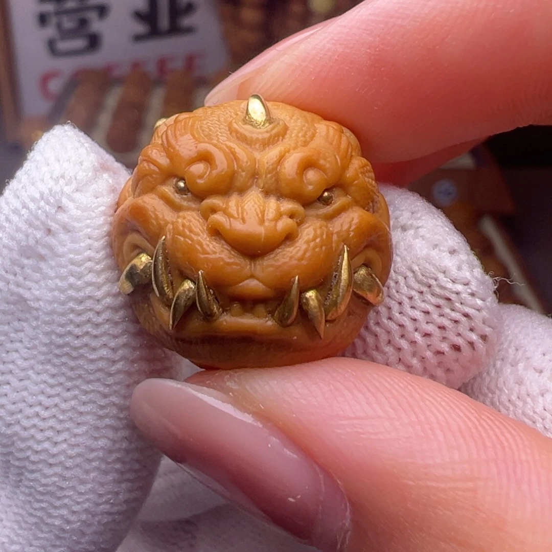 猴头核桃把件镶嵌款吞金兽全品有正常封口线