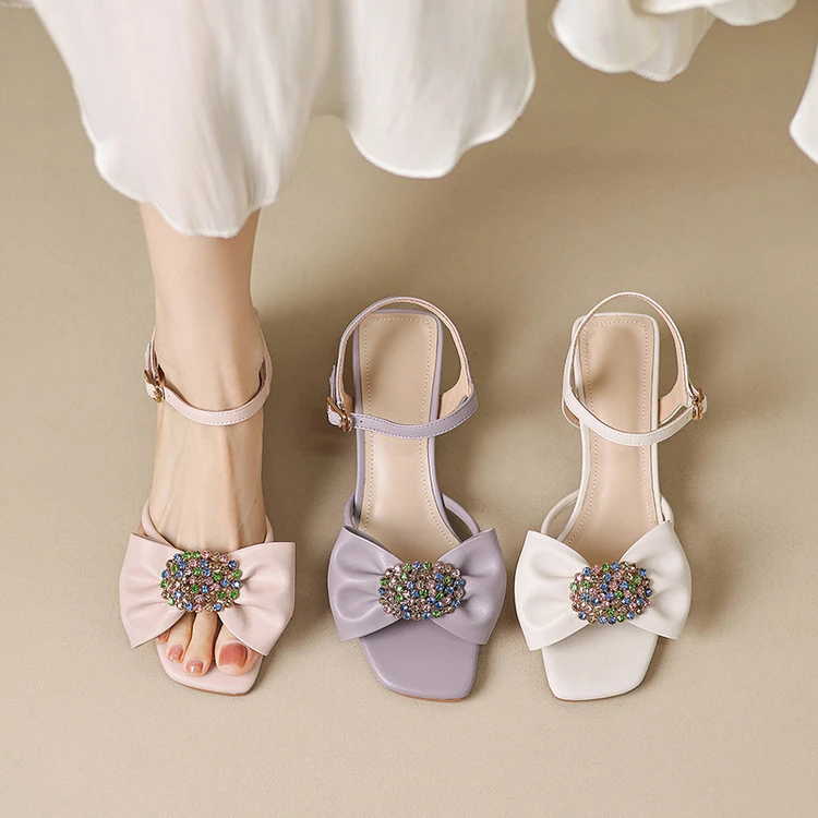 时尚方头露趾彩色水钻蝴蝶结中粗跟女凉鞋2025年夏季新款气质百搭