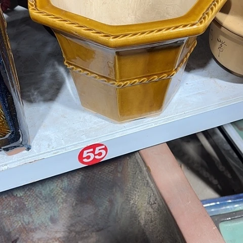 用****9陶瓷材料，品相完好