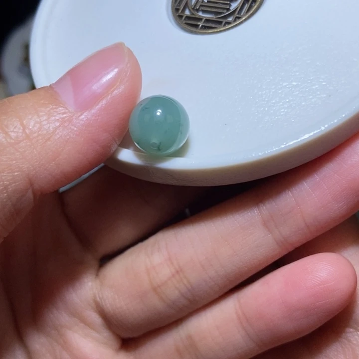 翡翠散珠卡10.3细腻缅甸翡翠单珠1颗
