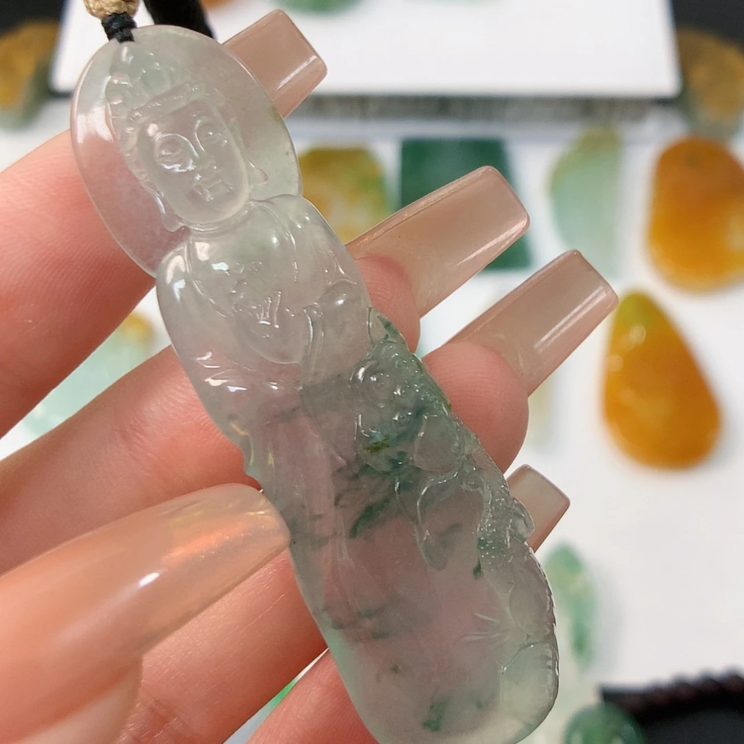颈饰未镶嵌翡翠站观音
