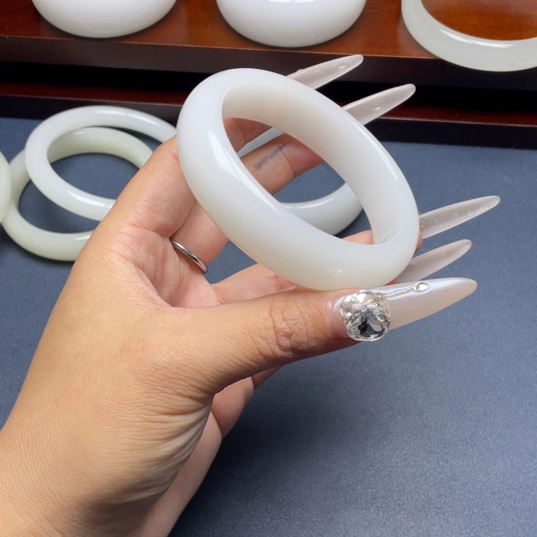 *****【兰琴珠宝】61轮胎脂白