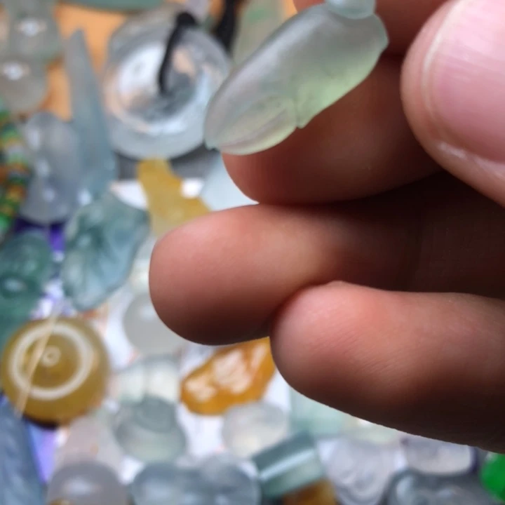 定制翡翠未镶嵌挂件