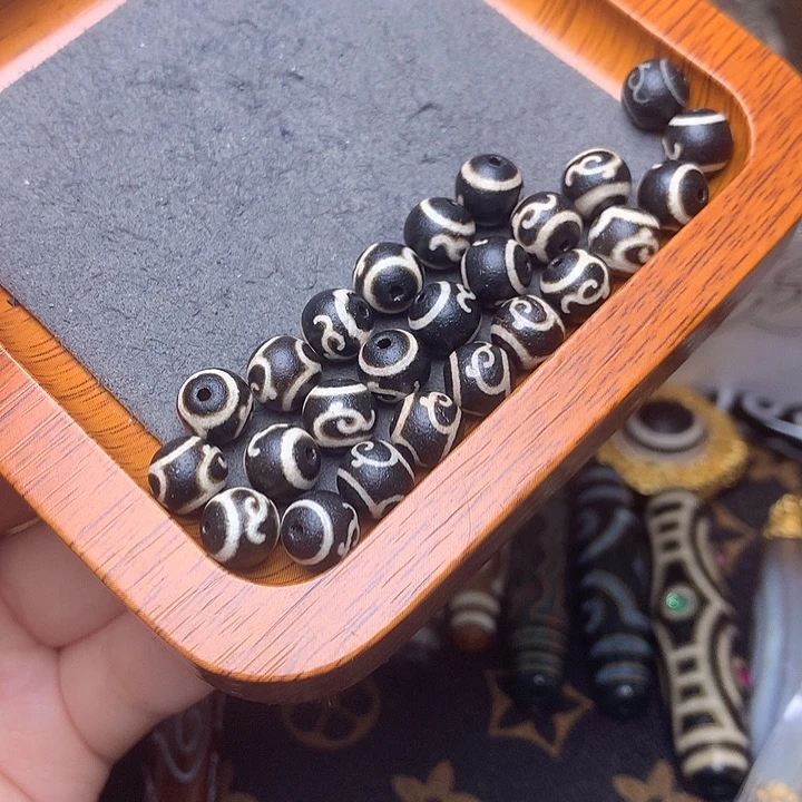 玛瑙/玉髓发10个未镶嵌