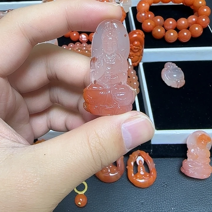 南红玛瑙未镶嵌颈饰