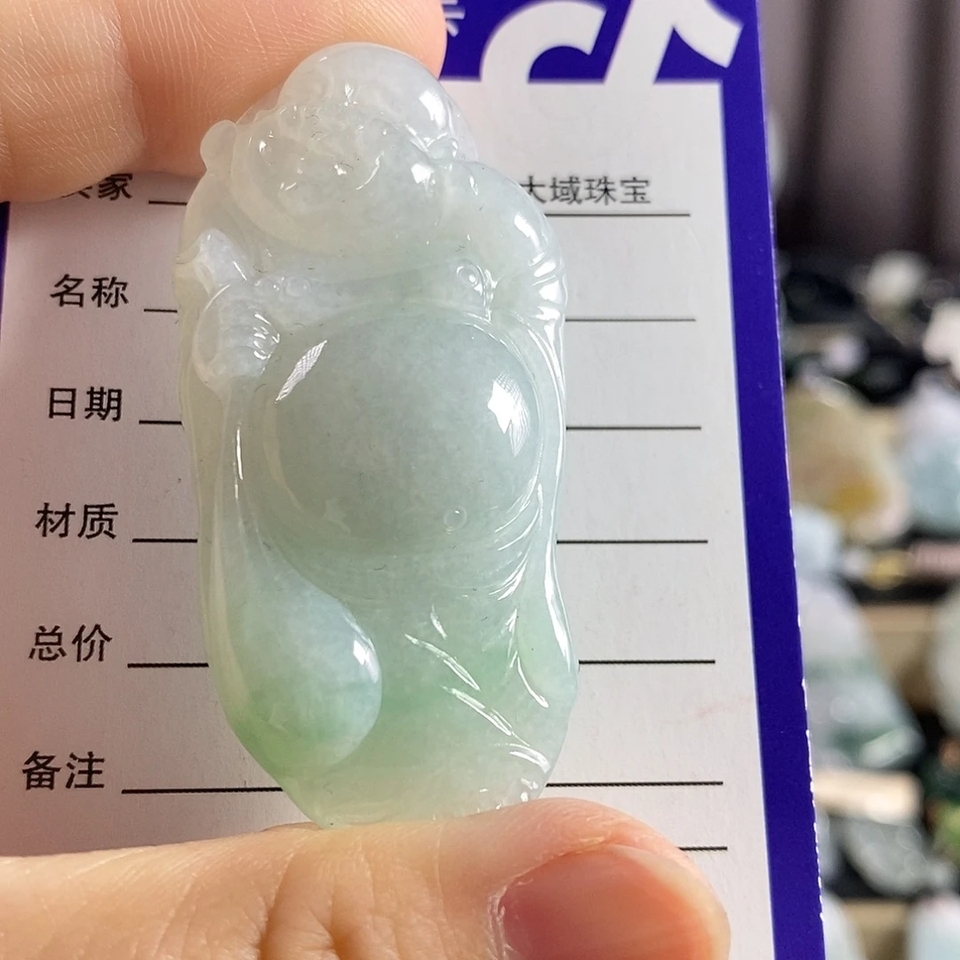 翡翠未镶嵌颈饰布袋佛
