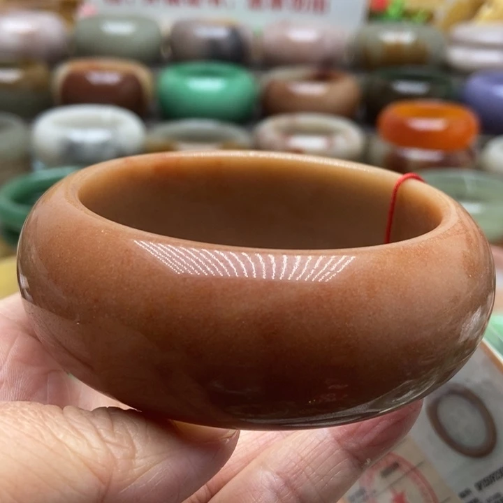 未镶嵌手镯石英质玉