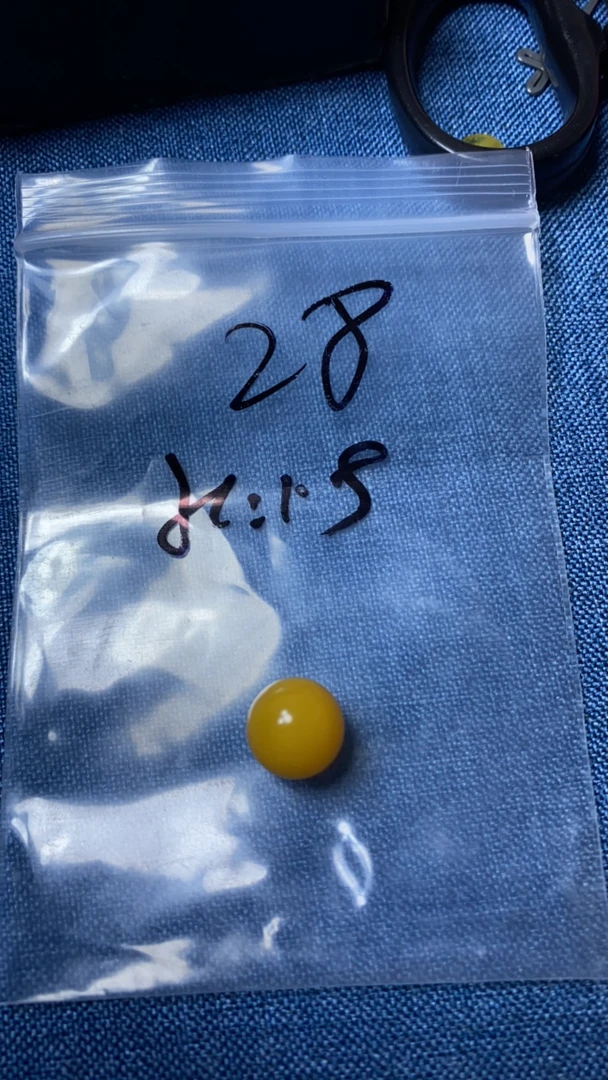 天然蜜蜡鸡油黄11.2圆珠