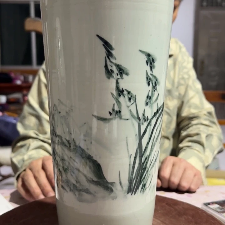 陶景德镇陶瓷手绘瓶