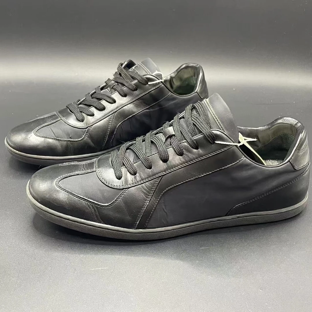 95新 LouisVuitton/路易威登 男士黑色简约板鞋41.5欧码dd063m