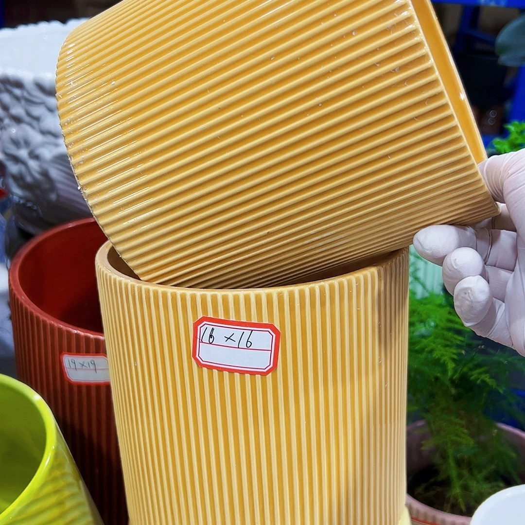 有孔外贸库存尾货陶瓷花盆凑单18米包邮