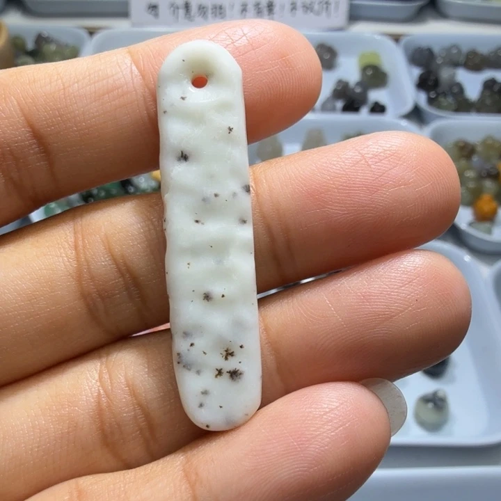 和田玉未镶嵌珠宝半成品