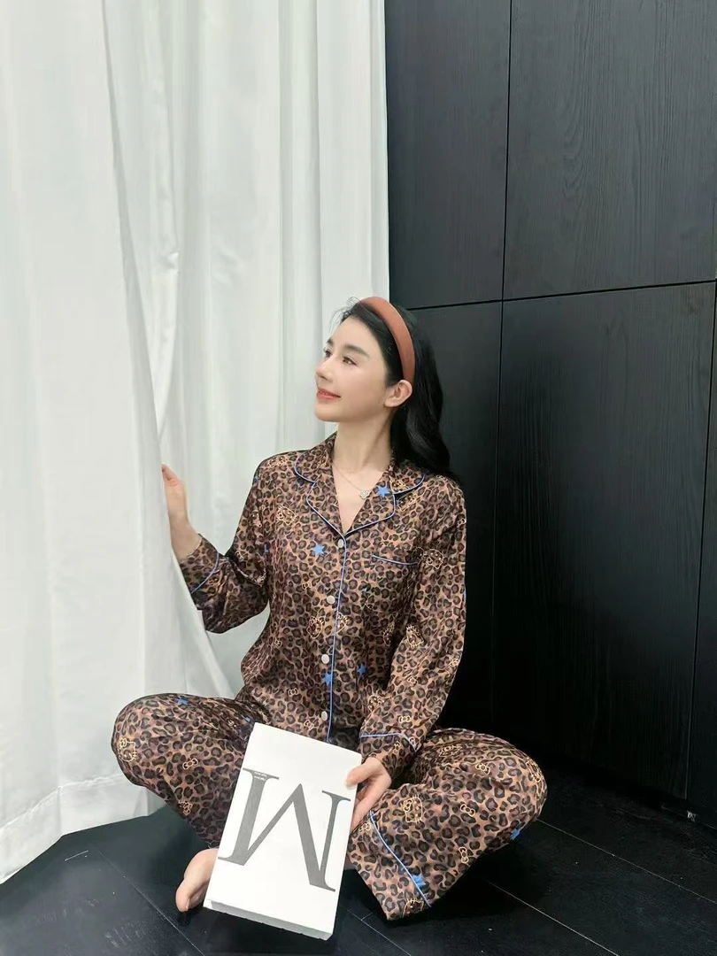 2237#美拉德水光绸豹纹KT猫可外穿家居服套装
