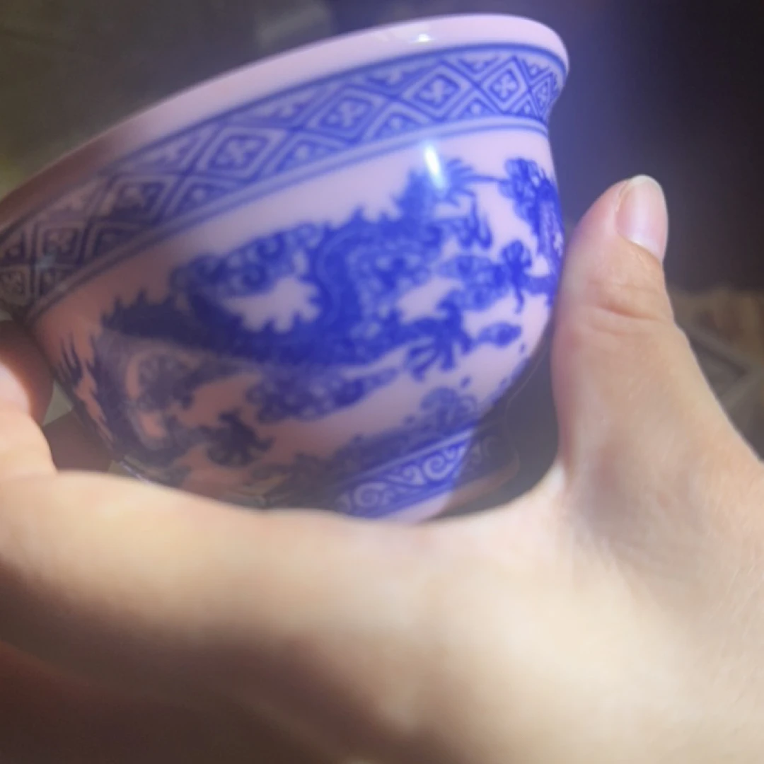 景德镇陶瓷龙纹杯