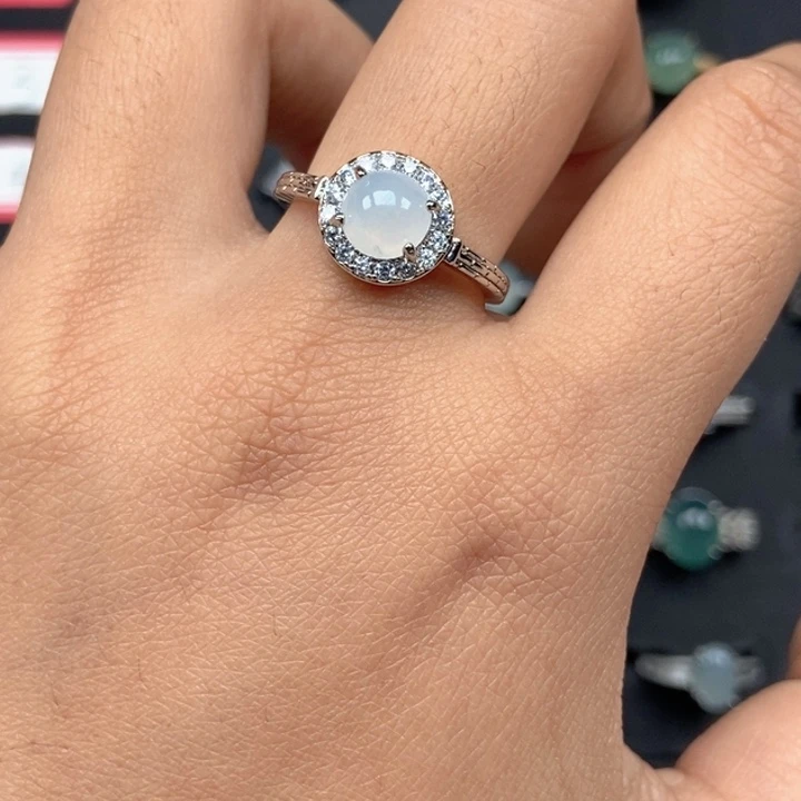 翡翠未镶嵌戒指戒指