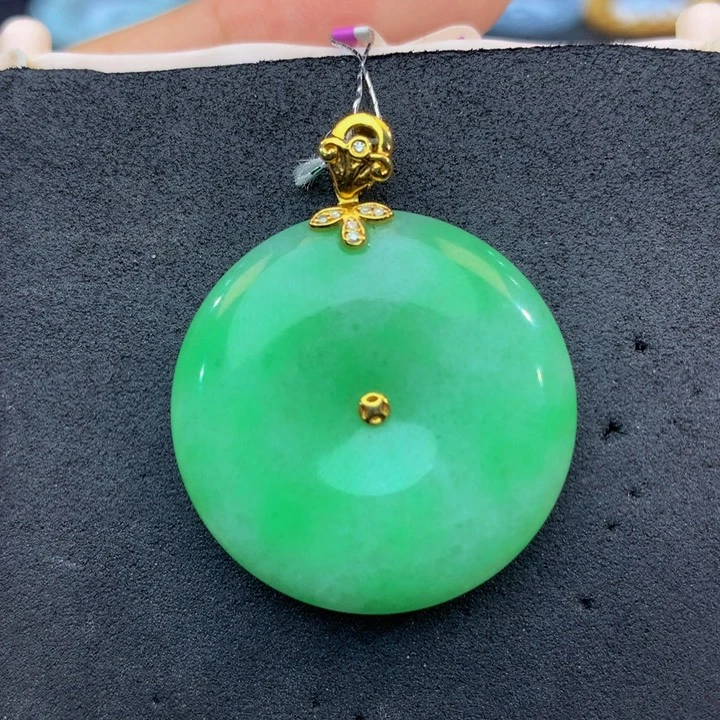 18K金镶嵌手串翡翠翡翠