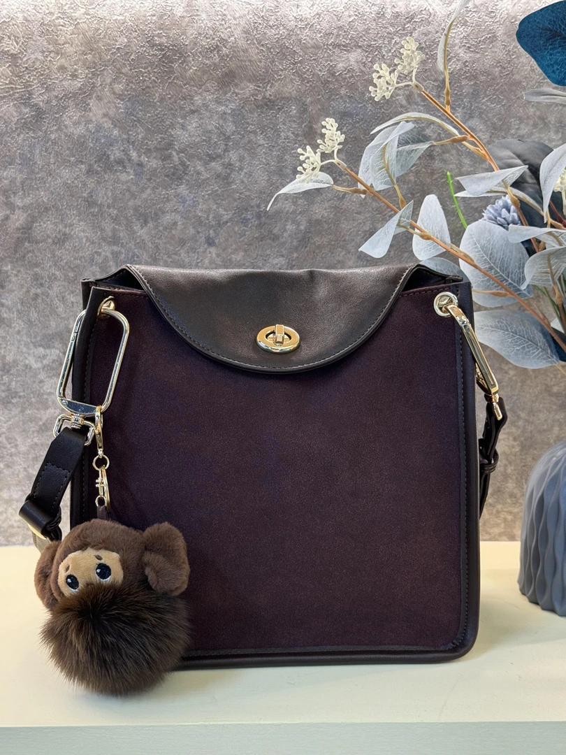 【宠粉福利】2025新款时尚休闲女包