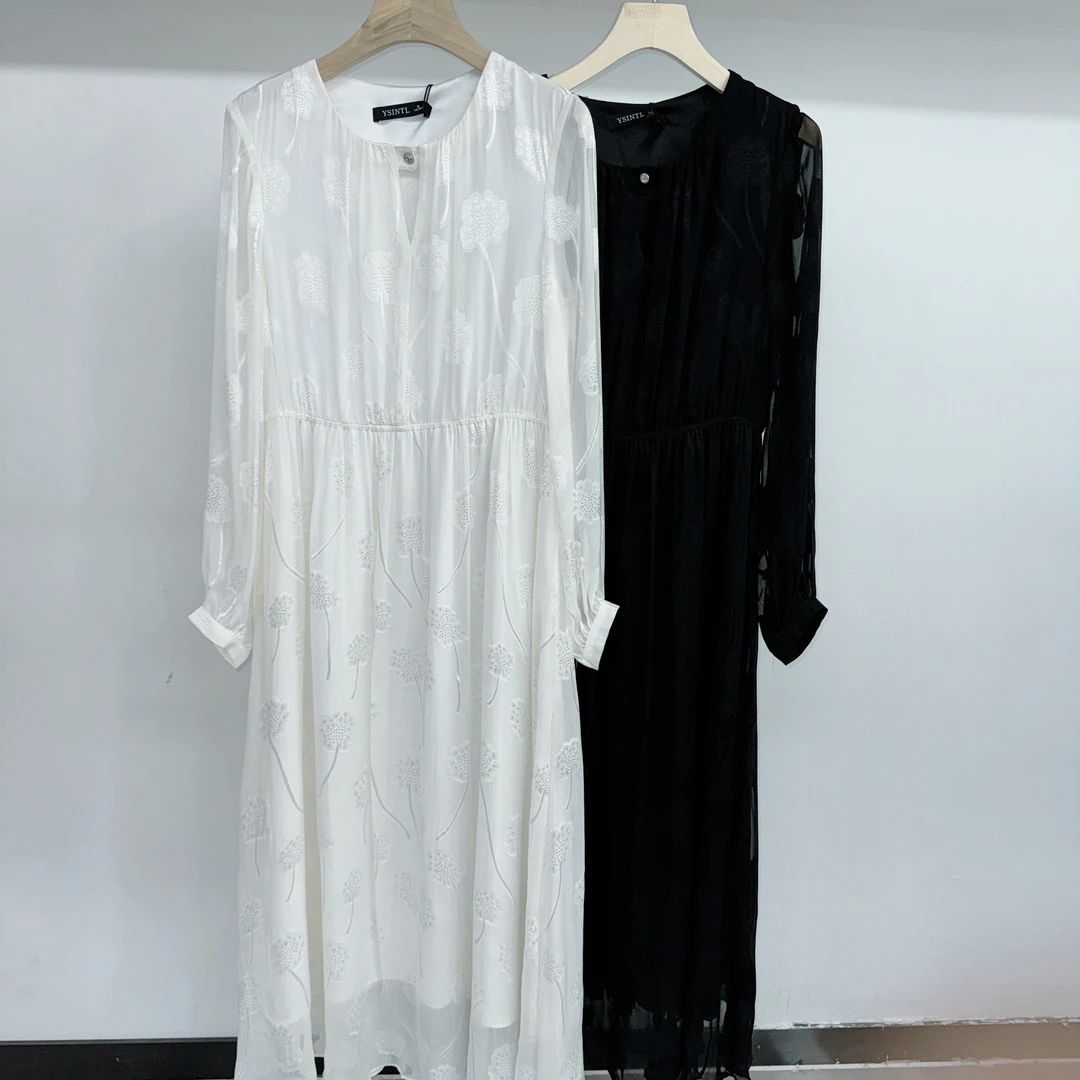 【羽*沙】2024年秋季新款设计感连衣裙243L010