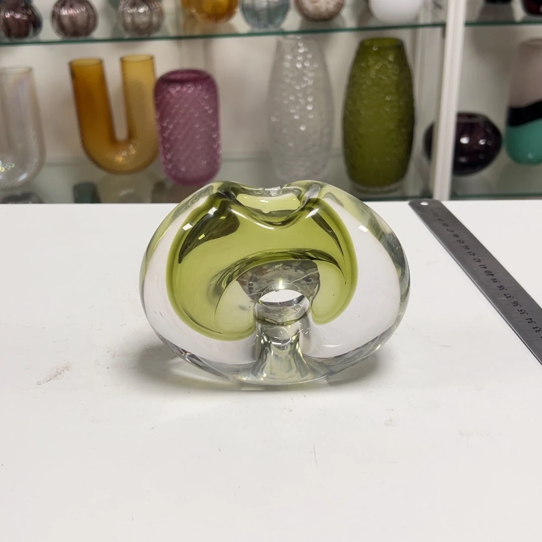 绿色厚壁摆件高度12微瑕