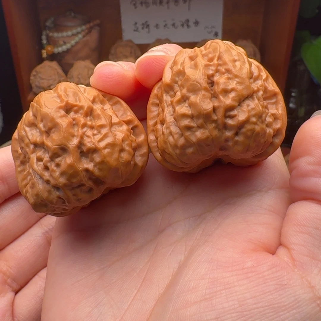 文玩核桃闪购蛤蟆40