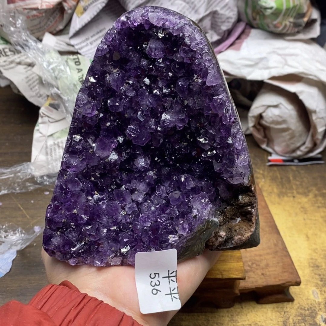 紫晶乌拉圭未镶嵌