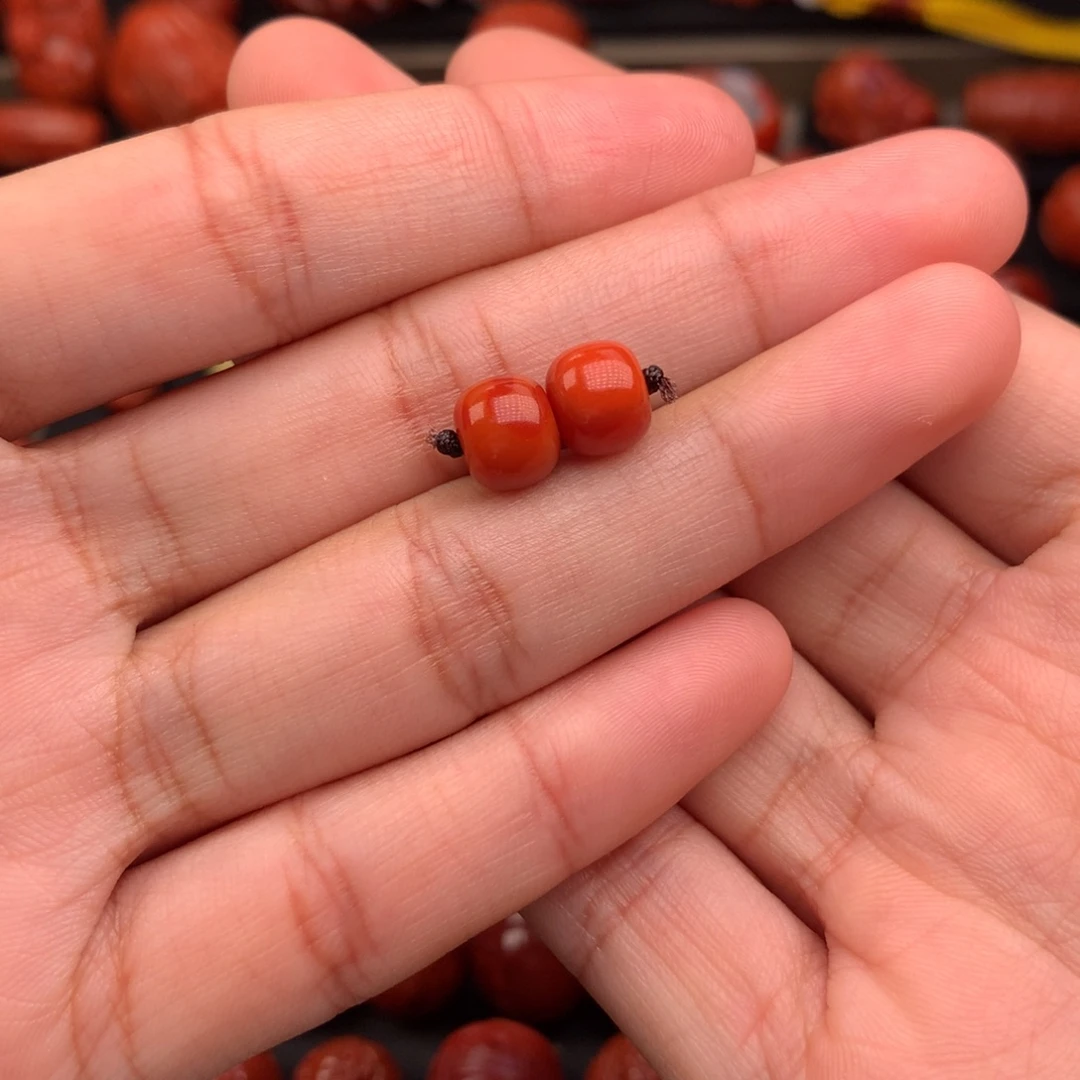 未镶嵌老型对珠8+南红玛瑙