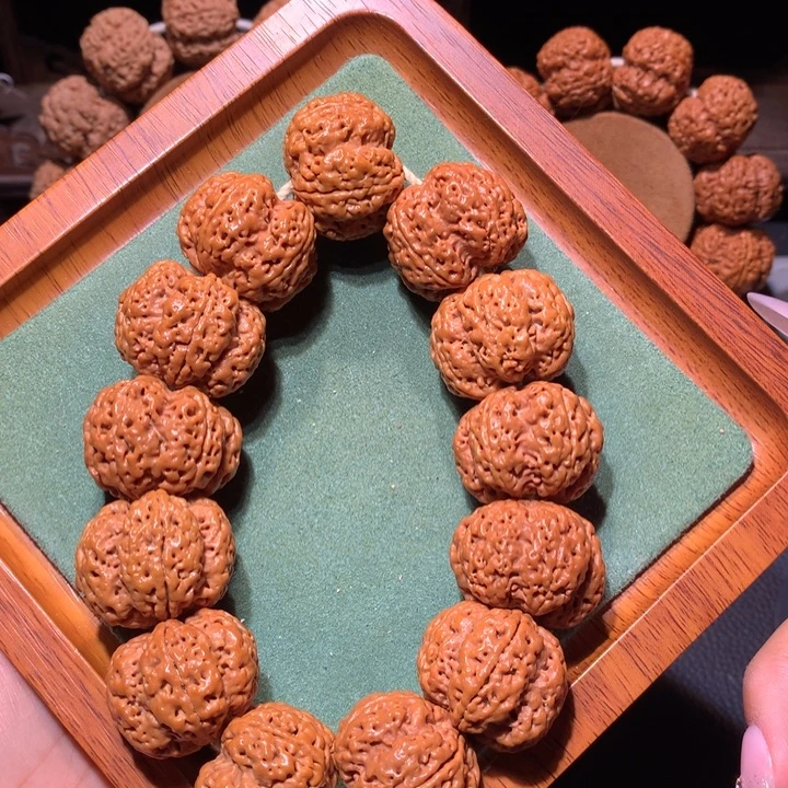 手串金刚菩提27+麒麟梅花