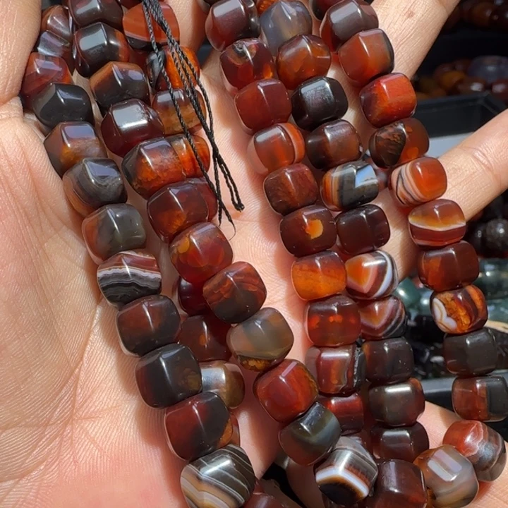 未镶嵌颈饰玛瑙/玉髓