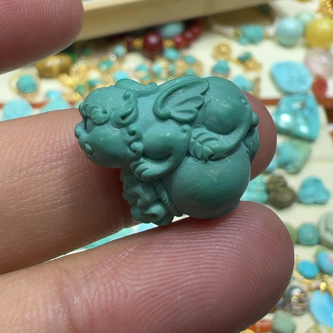 未镶嵌绿松石颈饰