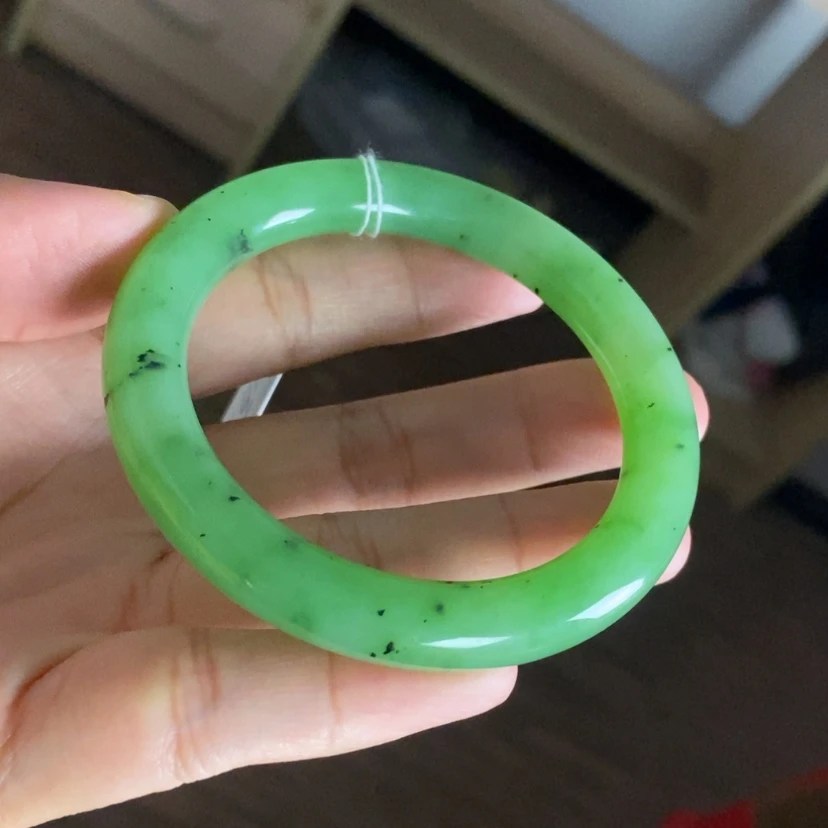 【闪购商品】未镶嵌手镯和田玉（碧玉）