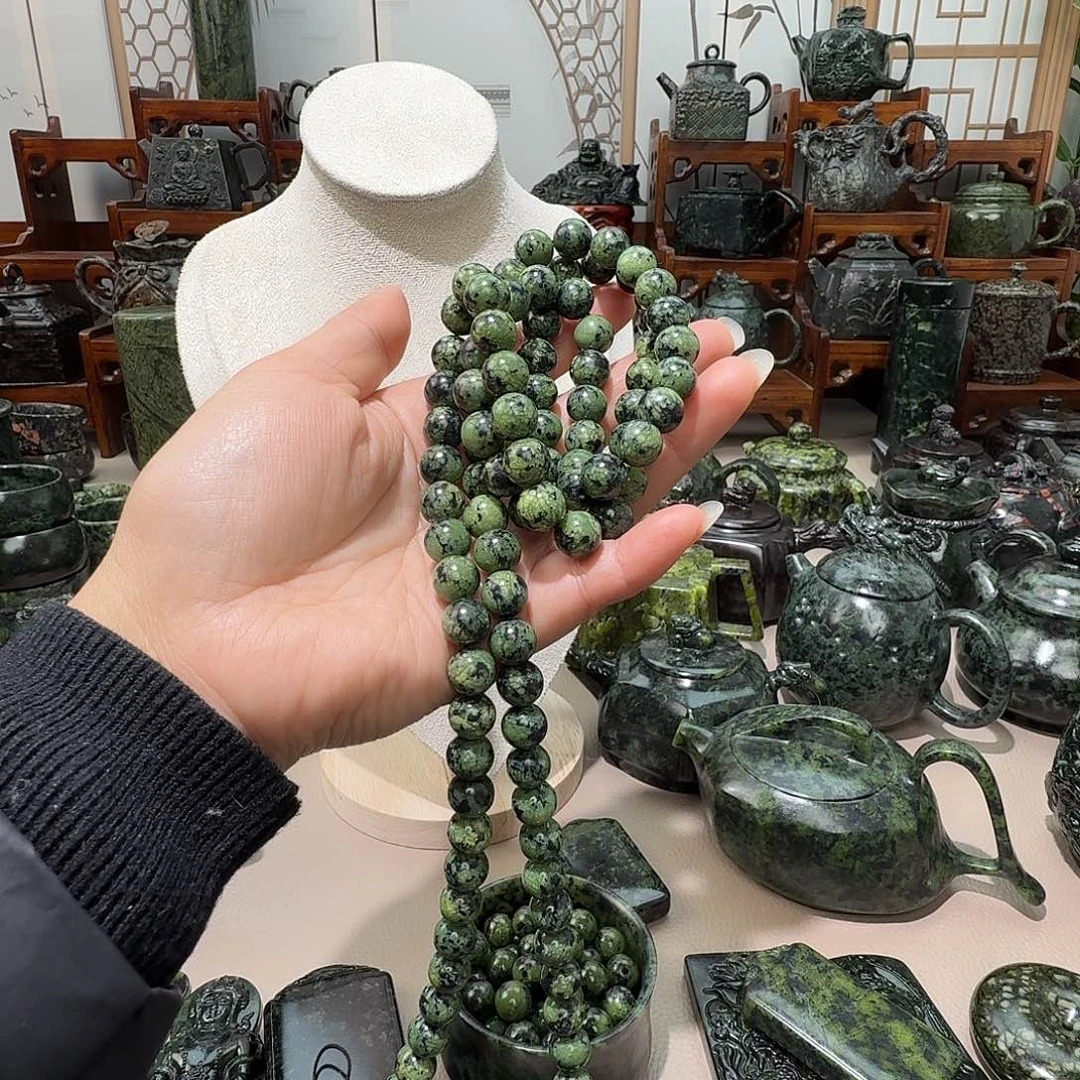 用***9蛇纹石玉未镶嵌藏玉药王石茶壶摆件