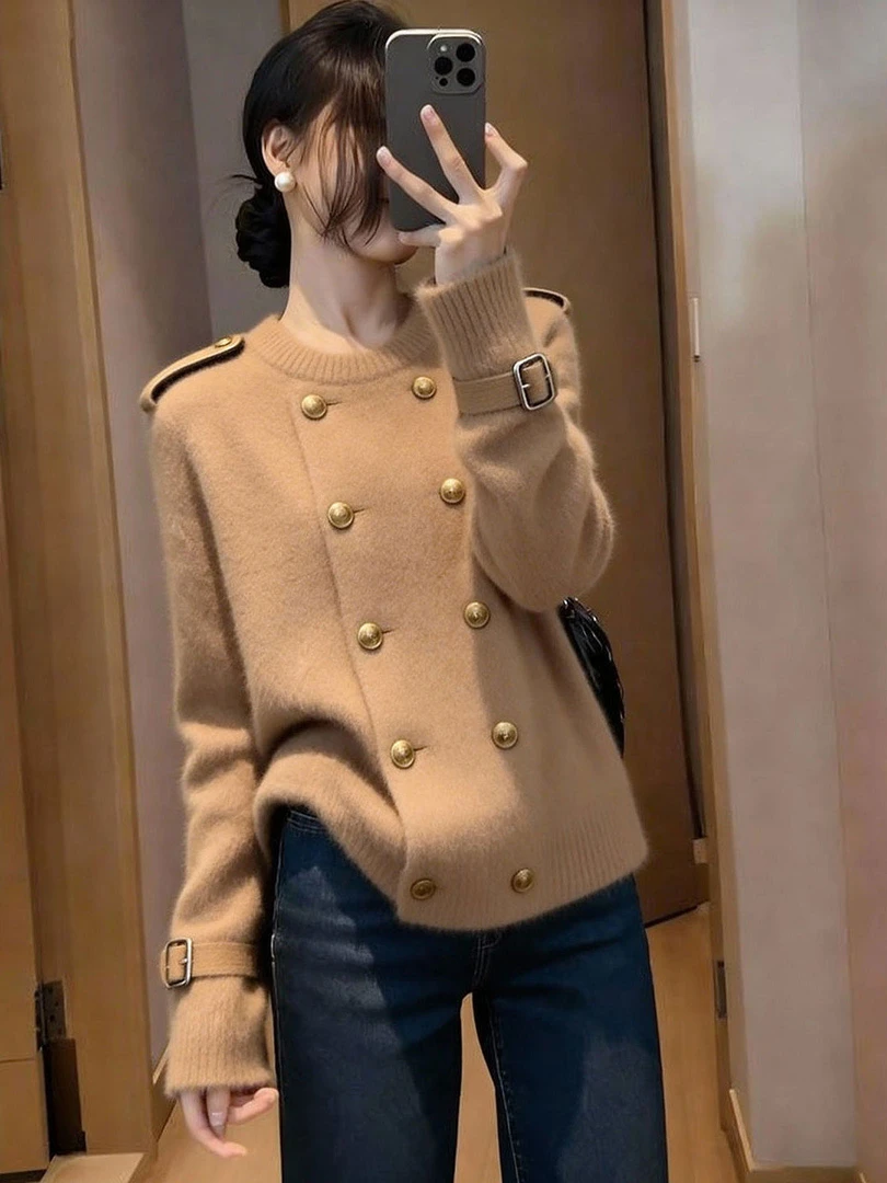复古风慵懒松弛轻奢高级感小香风驼色毛衣外套女2026冬双排扣开衫