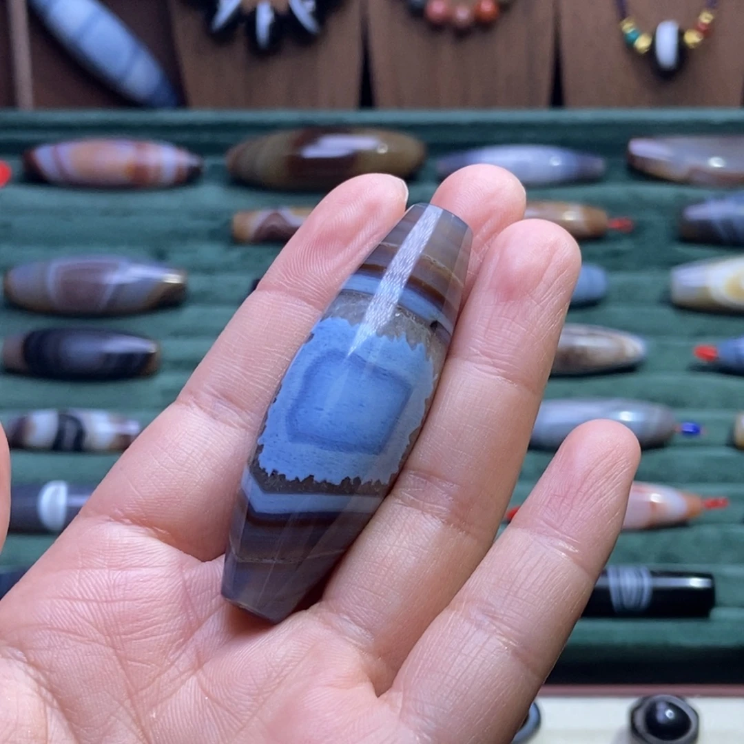 返***真玛瑙/玉髓未镶嵌颈饰