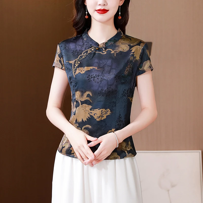 实拍2025夏季新款真丝提花盘扣套头衫立领修身显瘦休闲印花上衣