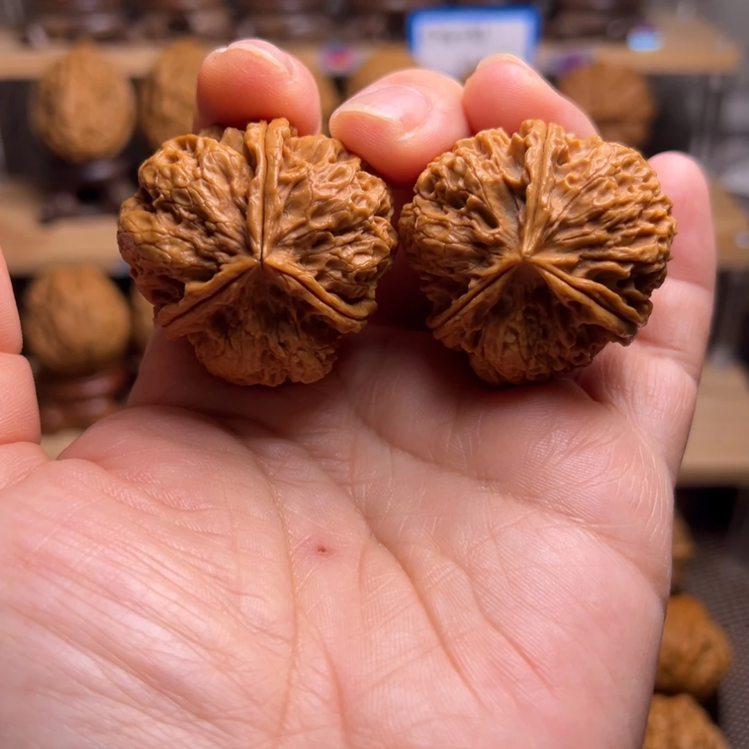 文玩核桃把件30w龙飞凤舞38尺