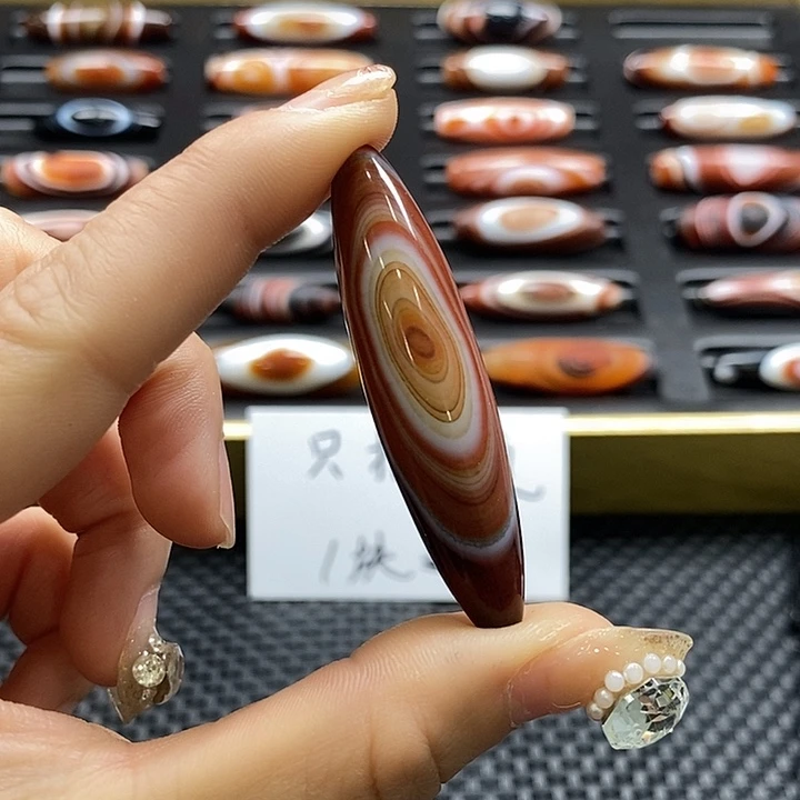 玛瑙/玉髓颈饰未镶嵌只****苦