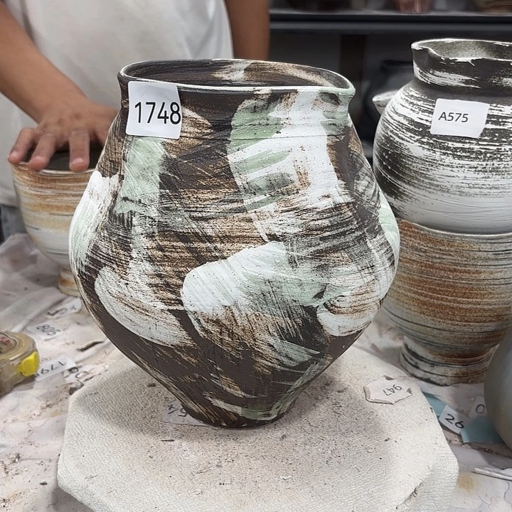 摆件24，口13，无孔1748